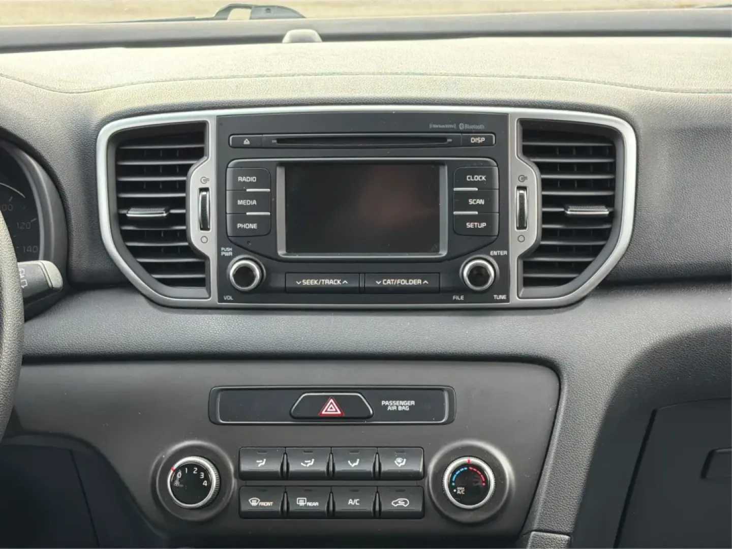 2017 Kia Sportage LX (KNDPMCAC2H7) with an Theta II 2.4L I-4 gasoline direct injection engine, 6A transmission, located at 1230 East Main St, Xenia, OH, 45385, (937) 908-9800, 39.688026, -83.910172 - **Adventure Awaits with the 2017 Kia Sportage LX at Advantage Car and Credit - Riverside!**<br /> <br /> Are you looking for a versatile crossover that seamlessly fits into your active lifestyle? The 2017 Kia Sportage LX is your ticket to weekend adventures, family road trips, and daily commutes. Wi - Photo#13