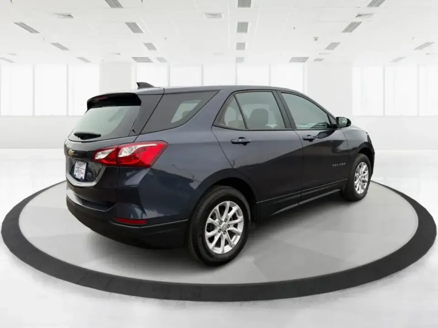 2019 Chevrolet Equinox LS (3GNAXHEV9KL) with an 1.5L I-4 gasoline direct injection engine, 6A transmission, located at 8750 N County Rd 25A, Piqua, OH, 45356, (937) 908-9800, 40.164391, -84.232513 - **Embrace Adventure with the 2019 Chevrolet Equinox LS Perfect for Your Family Road Trips!**<br /> <br /> Are you ready to elevate your family adventures with a vehicle that combines comfort, style, and reliability? Look no further than the stunning 2019 Chevrolet Equinox LS, available now at Advan - Photo#2