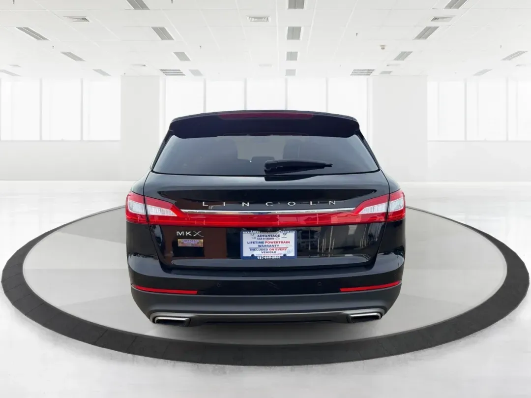 2017 Lincoln MKX Select (2LMPJ6KR7HB) with an Other engine, located at 8750 N County Rd 25A, Piqua, OH, 45356, (937) 908-9800, 40.164391, -84.232513 - **Elevate Your Family Adventures with the 2017 Lincoln MKX at Advantage Car and Credit!**<br /> <br /> Are you ready to transform your daily drive into a luxurious experience? The 2017 Lincoln MKX, available now at Advantage Car and Credit in New Carlisle, OH, is the perfect SUV for families and com - Photo#3