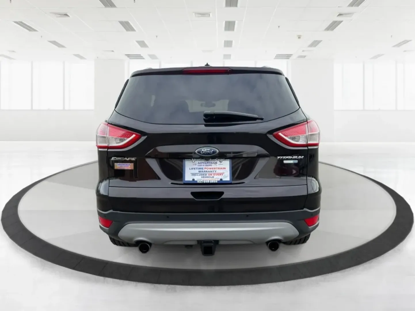 2013 Ford Escape Titanium (1FMCU9J90DU) with an EcoBoost 2L I-4 gasoline direct injection engine, located at 401 Woodman Dr, Riverside, OH, 45431, (937) 908-9800, 39.760899, -84.123421 - **Explore the Open Road with Confidence: 2013 Ford Escape Titanium at Advantage Car and Credit!**<br /> <br /> Are you ready for your next adventure? Whether you're taking the kids to soccer practice, planning weekend getaways, or commuting to work, this 2013 Ford Escape Titanium is the perfect comp - Photo#3