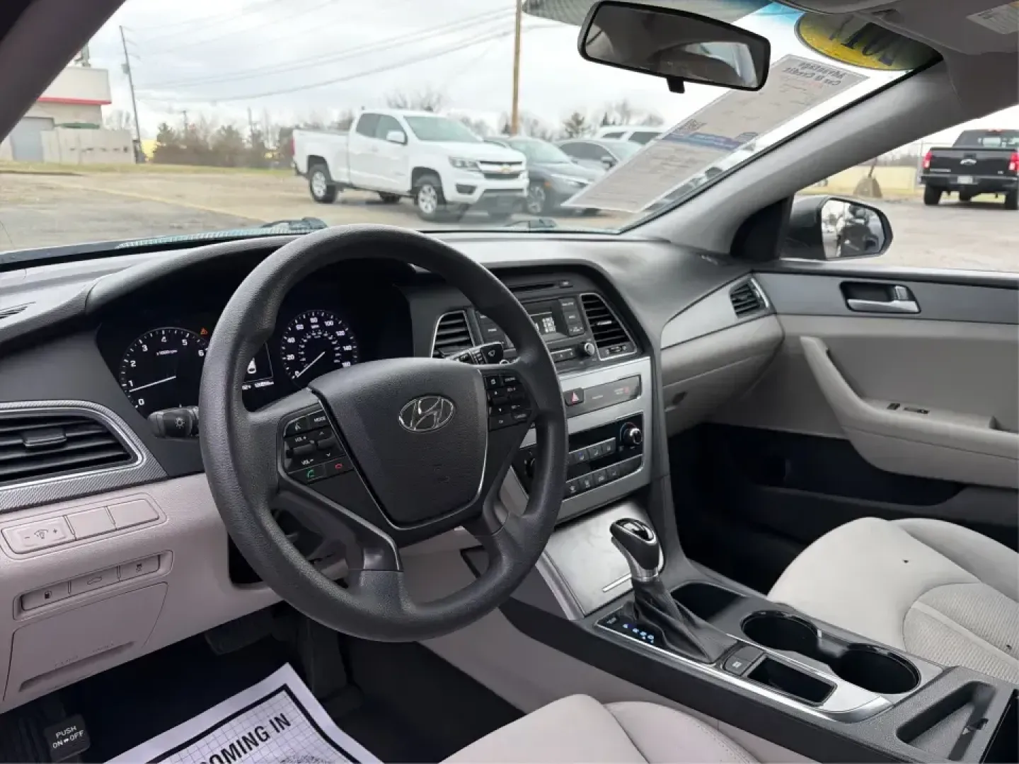 2017 Hyundai Sonata Base (5NPE24AF8HH) with an 2.4L L4 DOHC 16V engine, 7A transmission, located at 8750 N County Rd 25A, Piqua, OH, 45356, (937) 908-9800, 40.164391, -84.232513 - ### Drive Your Dream: 2017 Hyundai Sonata Perfect for Families and Commuters Alike!<br /> <br /> Looking for a reliable sedan that fits seamlessly into your busy lifestyle? The 2017 Hyundai Sonata is here to make every drive a pleasure, whether you're commuting to work, shuttling kids to soccer pra - Photo#9