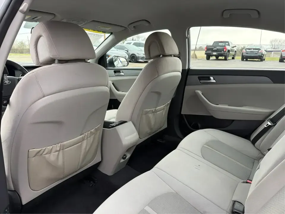 2017 Hyundai Sonata Base (5NPE24AF8HH) with an 2.4L L4 DOHC 16V engine, 7A transmission, located at 8750 N County Rd 25A, Piqua, OH, 45356, (937) 908-9800, 40.164391, -84.232513 - ### Drive Your Dream: 2017 Hyundai Sonata Perfect for Families and Commuters Alike!<br /> <br /> Looking for a reliable sedan that fits seamlessly into your busy lifestyle? The 2017 Hyundai Sonata is here to make every drive a pleasure, whether you're commuting to work, shuttling kids to soccer pra - Photo#10
