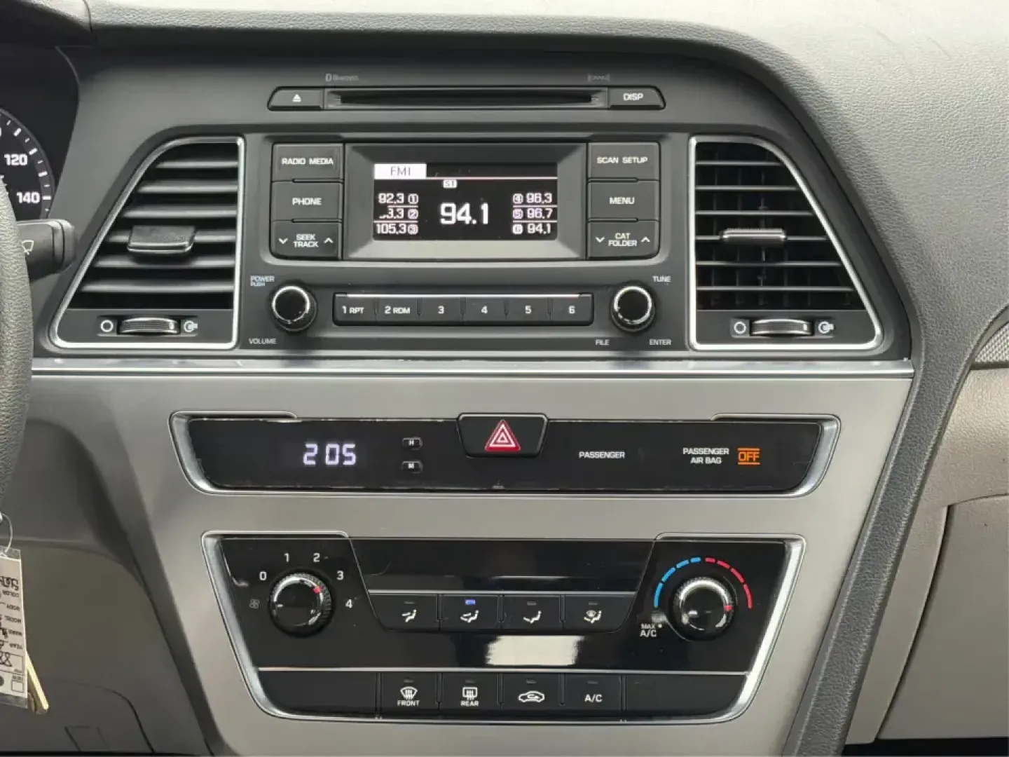 2017 Hyundai Sonata Base (5NPE24AF8HH) with an 2.4L L4 DOHC 16V engine, 7A transmission, located at 8750 N County Rd 25A, Piqua, OH, 45356, (937) 908-9800, 40.164391, -84.232513 - ### Drive Your Dream: 2017 Hyundai Sonata Perfect for Families and Commuters Alike!<br /> <br /> Looking for a reliable sedan that fits seamlessly into your busy lifestyle? The 2017 Hyundai Sonata is here to make every drive a pleasure, whether you're commuting to work, shuttling kids to soccer pra - Photo#12