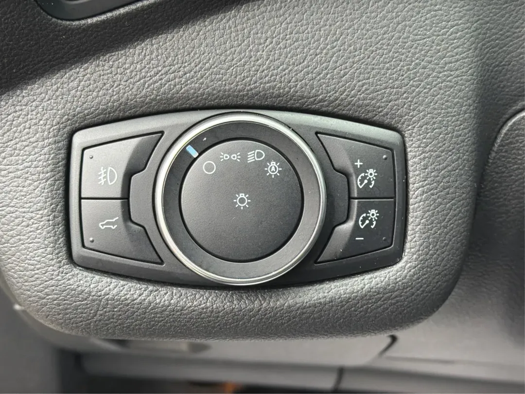 2017 Ford Escape SE (1FMCU0GD1HU) with an Other engine, located at 4508 South Dixie Dr, Moraine, OH, 45439, (937) 908-9800, 39.689976, -84.218452 - Are you ready to elevate your driving experience? Whether you're navigating daily commutes, embarking on weekend getaways, or simply enjoying family outings, the 2017 Ford Escape SE is the perfect companion for your active lifestyle. This well-appointed SUV promises versatility and comfort, making i - Photo#17