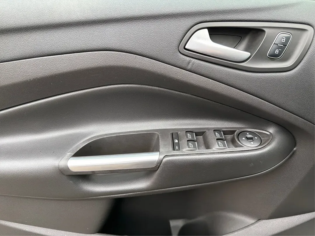 2017 Ford Escape SE (1FMCU0GD1HU) with an Other engine, located at 4508 South Dixie Dr, Moraine, OH, 45439, (937) 908-9800, 39.689976, -84.218452 - Are you ready to elevate your driving experience? Whether you're navigating daily commutes, embarking on weekend getaways, or simply enjoying family outings, the 2017 Ford Escape SE is the perfect companion for your active lifestyle. This well-appointed SUV promises versatility and comfort, making i - Photo#19