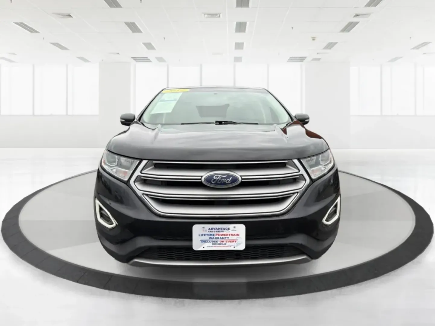 2017 Ford Edge Titanium (2FMPK4K92HB) with an 2.0L L4 DOHC 16V engine, 6A transmission, located at 4508 South Dixie Dr, Moraine, OH, 45439, (937) 908-9800, 39.689976, -84.218452 - **Unleash Adventure with the 2017 Ford Edge Titanium at Advantage Car and Credit Moraine! Experience Comfort, Style, and Affordability!**<br /> <br /> Are you searching for the perfect SUV to enhance your family adventures or accommodate your daily commute in style? Look no further than this stunni - Photo#7