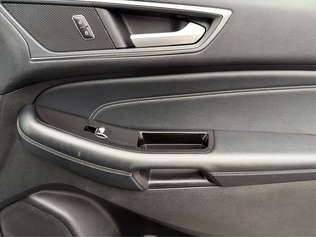 2017 Ford Edge Titanium (2FMPK4K92HB) with an Other engine, located at 4508 South Dixie Dr, Moraine, OH, 45439, (937) 908-9800, 39.689976, -84.218452 - **Unleash Adventure with the 2017 Ford Edge Titanium at Advantage Car and Credit Moraine! Experience Comfort, Style, and Affordability!**<br /> <br /> Are you searching for the perfect SUV to enhance your family adventures or accommodate your daily commute in style? Look no further than this stunni - Photo#20