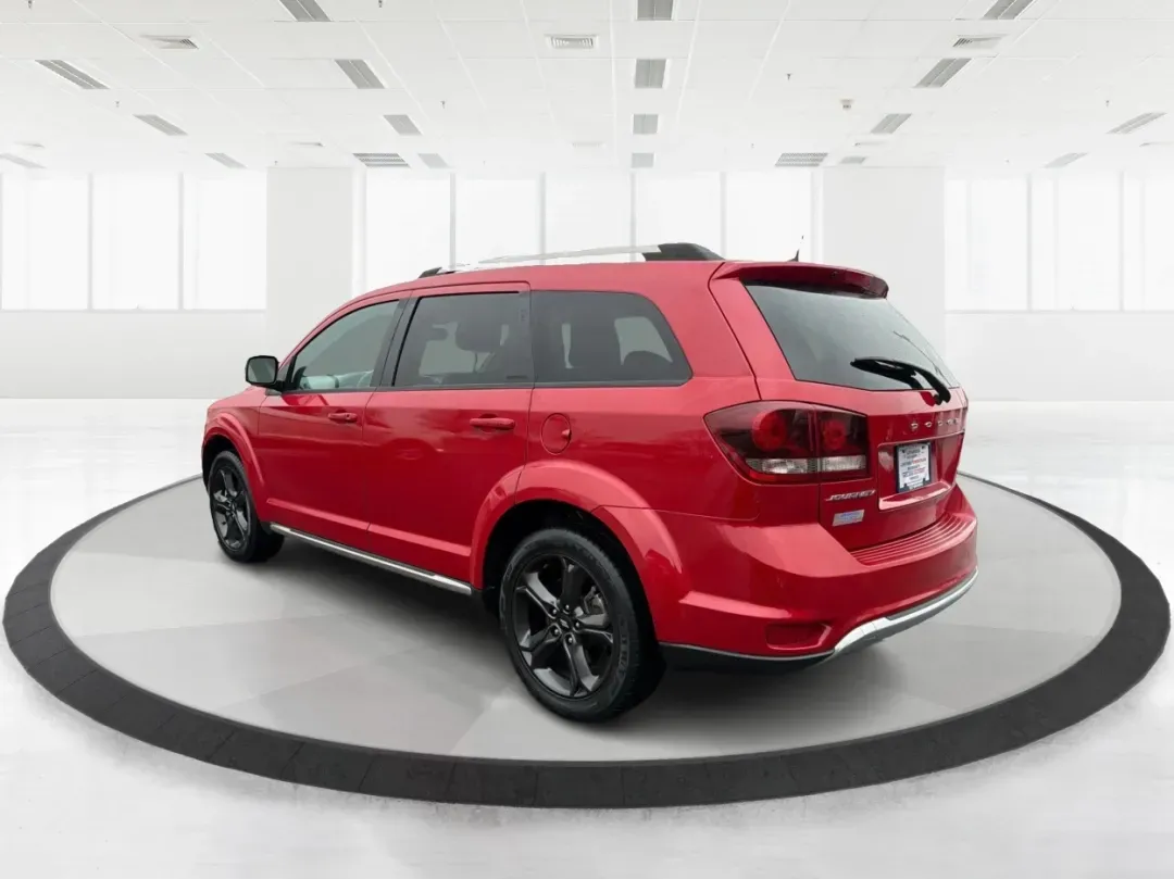 2019 Dodge Journey Crossroad (3C4PDCGB3KT) with an Other engine, located at 1099 N County Rd 25A, Troy, OH, 45373, (937) 908-9800, 40.057079, -84.212883 - ### Discover Adventure with the 2019 Dodge Journey Crossroad at Advantage Car and Credit!<br /> <br /> Are you ready to embark on new adventures with your family or friends? The 2019 Dodge Journey Crossroad is the perfect SUV for those seeking a blend of practicality and style. With spacious seating - Photo#4