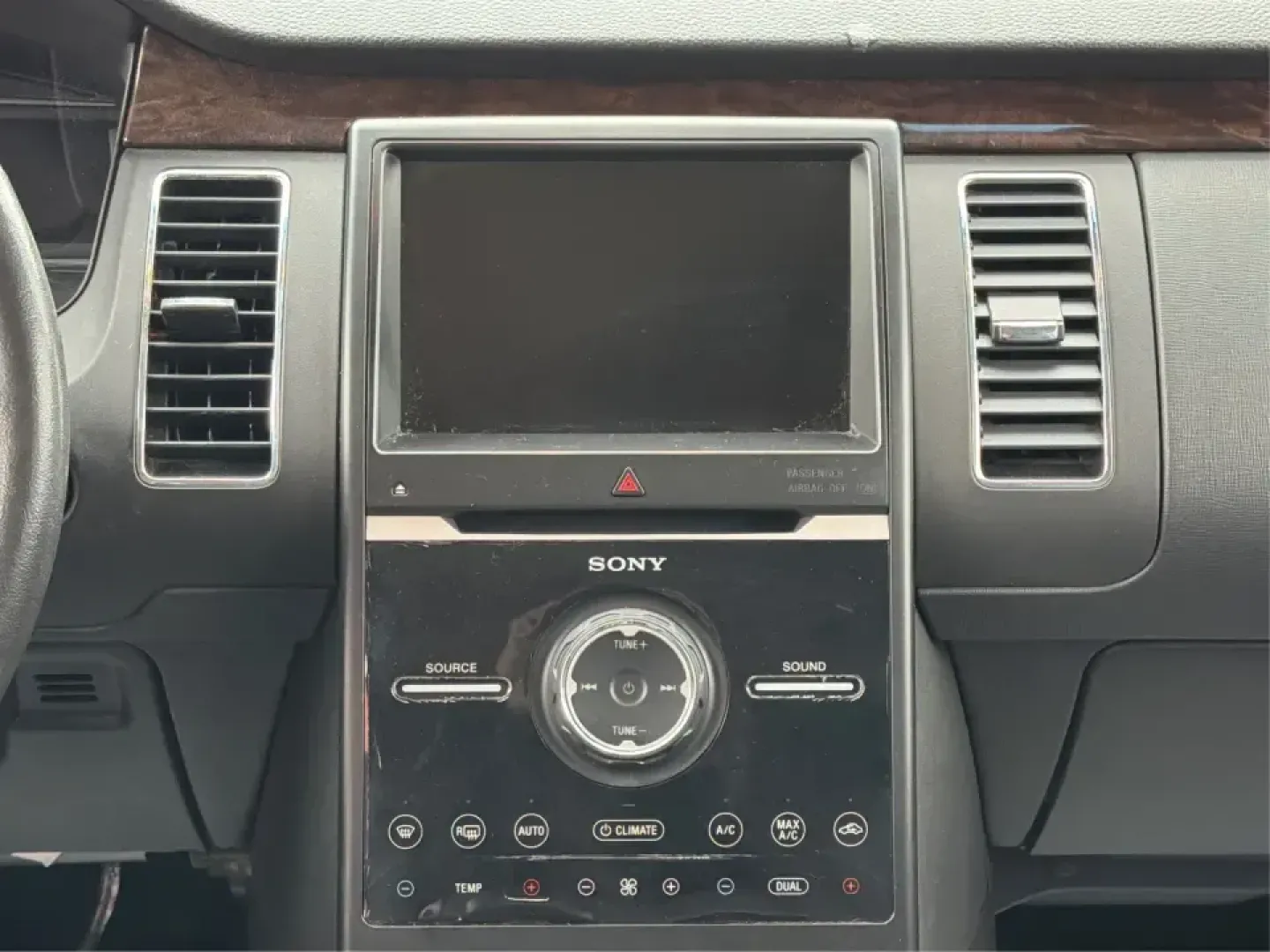 2016 Ford Flex Limited (2FMHK6D8XGB) with an 3.5L V-6 DOHC engine, 6A transmission, located at 1099 N County Rd 25A, Troy, OH, 45373, (937) 908-9800, 40.057079, -84.212883 - **Adventure Awaits with the 2016 Ford Flex Limited Perfect for Family Road Trips!**<br /> <br /> Looking for the ideal family vehicle that combines spaciousness, comfort, and reliability? At Advantage Car and Credit in Troy, OH, we present the 2016 Ford Flex Limited, an SUV designed for all your fa - Photo#13