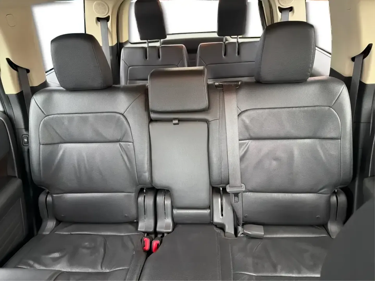 2016 Ford Flex Limited (2FMHK6D8XGB) with an 3.5L V-6 DOHC engine, 6A transmission, located at 1099 N County Rd 25A, Troy, OH, 45373, (937) 908-9800, 40.057079, -84.212883 - **Adventure Awaits with the 2016 Ford Flex Limited Perfect for Family Road Trips!**<br /> <br /> Looking for the ideal family vehicle that combines spaciousness, comfort, and reliability? At Advantage Car and Credit in Troy, OH, we present the 2016 Ford Flex Limited, an SUV designed for all your fa - Photo#14