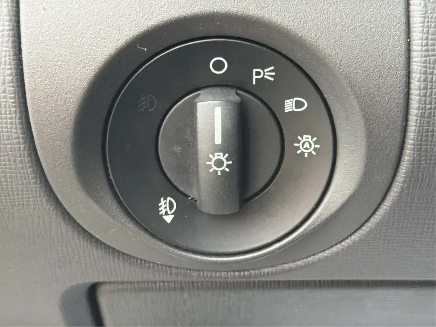 2016 Ford Flex Limited (2FMHK6D8XGB) with an 3.5L V-6 DOHC engine, 6A transmission, located at 1099 N County Rd 25A, Troy, OH, 45373, (937) 908-9800, 40.057079, -84.212883 - **Adventure Awaits with the 2016 Ford Flex Limited Perfect for Family Road Trips!**<br /> <br /> Looking for the ideal family vehicle that combines spaciousness, comfort, and reliability? At Advantage Car and Credit in Troy, OH, we present the 2016 Ford Flex Limited, an SUV designed for all your fa - Photo#17