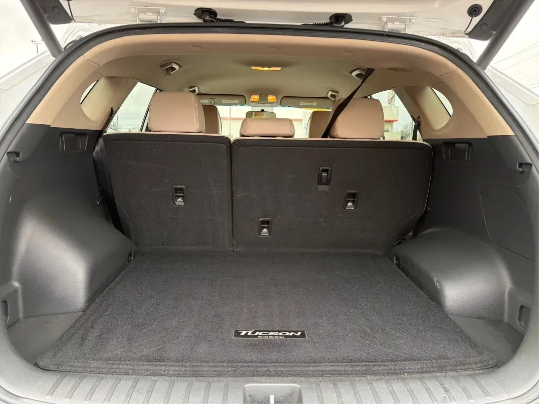 2016 Hyundai Tucson Sport (KM8J3CA26GU) with an 1.6L I-4 gasoline direct injection engine, located at 1230 East Main St, Xenia, OH, 45385, (937) 908-9800, 39.688026, -83.910172 - Discover a world of adventure with the 2016 Hyundai Tucson Sport, the perfect SUV for active families and weekend explorers alike! With its stylish Dazzling White exterior and spacious interior, this vehicle is designed for those who crave both comfort and versatility. Whether you're navigating thro - Photo#12