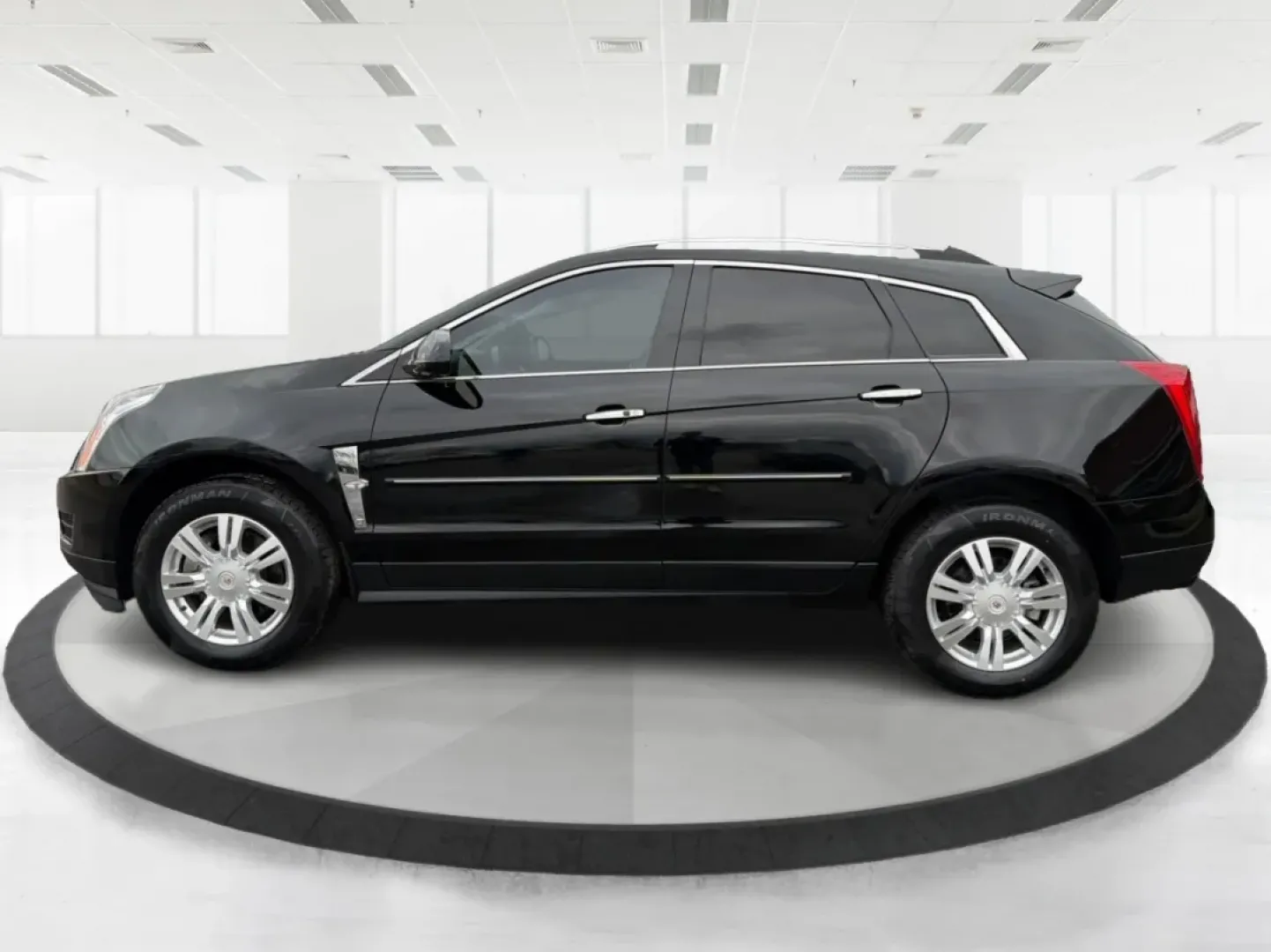 2012 Cadillac SRX Luxury Collection (3GYFNAE33CS) with an 3.6L V-6 gasoline direct injection engine, located at 401 Woodman Dr, Riverside, OH, 45431, (937) 908-9800, 39.760899, -84.123421 - **Experience the Luxury of the 2012 Cadillac SRX: Your Perfect Family SUV Awaits!**<br /> <br /> Are you in search of a vehicle that seamlessly marries style, comfort, and practicality? Whether you're looking for a family-friendly SUV for school drop-offs, a reliable companion for long commutes, or - Photo#5