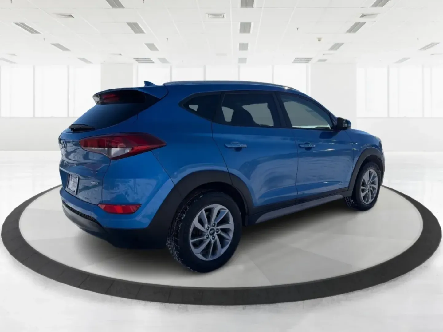 2018 Hyundai Tucson SEL (KM8J3CA43JU) with an Nu 2L I-4 gasoline direct injection engine, located at 8750 N County Rd 25A, Piqua, OH, 45356, (937) 908-9800, 40.164391, -84.232513 - Are you ready to elevate your adventures? Whether you're a growing family in need of a reliable SUV or a commuter looking for comfort on long drives, this 2018 Hyundai Tucson SEL is your ticket to a life filled with experiences. Discover the perfect blend of performance, safety, and technology at Ad - Photo#2