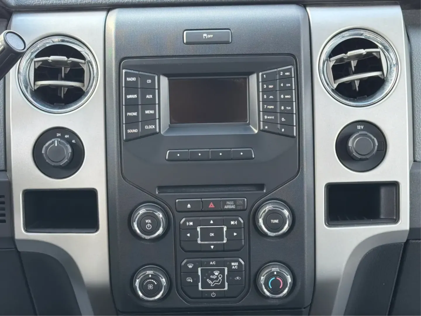 2014 Ford F-150 XLT (1FTFW1ET2EF) with an Other engine, located at 8750 N County Rd 25A, Piqua, OH, 45356, (937) 908-9800, 40.164391, -84.232513 - **Take Your Adventures to New Heights with the 2014 Ford F-150 XLT at Advantage Car and Credit - Piqua!**<br /> <br /> Are you ready to elevate your lifestyle with a reliable truck that can take on anything from weekend getaways to daily commutes? Look no further than this stunning 2014 Ford F-150 X - Photo#12