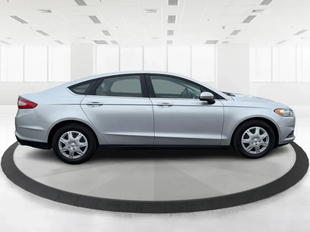 2014 Ford Fusion S (3FA6P0G70ER) with an 2.5L L4 DOHC 16V engine, located at 1951 S Dayton Lakeview Rd., New Carlisle, OH, 45344, (937) 908-9800, 39.890999, -84.050255 - **Discover a New Level of Comfort and Style with the 2014 Ford Fusion at Advantage Car and Credit!**<br /> <br /> Are you on the hunt for a reliable sedan that perfectly balances style, efficiency, and comfort? Look no further than the 2014 Ford Fusion, available now at Advantage Car and Credit in N - Photo#1