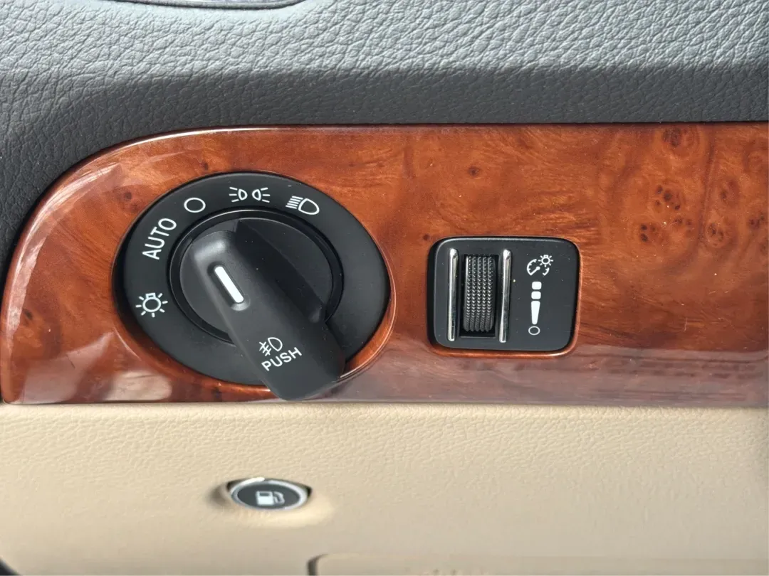 2015 Dodge Durango Citadel (1C4RDHEG2FC) with an Other engine, located at 8750 N County Rd 25A, Piqua, OH, 45356, (937) 908-9800, 40.164391, -84.232513 - **Unleash Adventure with the 2015 Dodge Durango Citadel Perfect for Family Road Trips!**<br /> <br /> Are you ready to take your family on unforgettable adventures? The 2015 Dodge Durango Citadel is designed for those who love the open road and the comfort of a spacious SUV. With its sleek Bright W - Photo#17