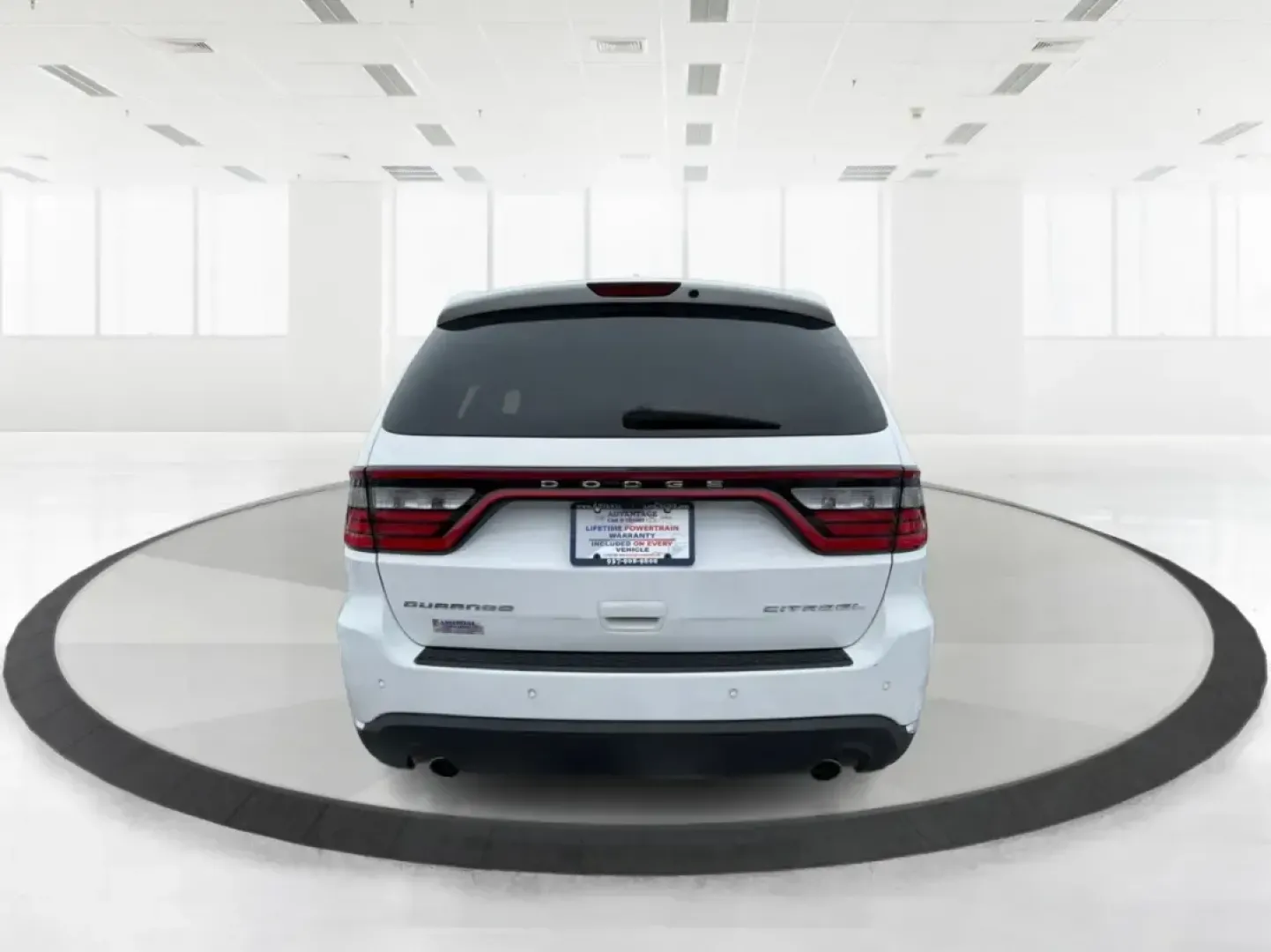 2015 Dodge Durango Citadel (1C4RDHEG2FC) with an 3.6L V6 DOHC 24V engine, 8A transmission, located at 4508 South Dixie Dr, Moraine, OH, 45439, (937) 908-9800, 39.689976, -84.218452 - **Unleash Adventure with the 2015 Dodge Durango Citadel Perfect for Family Road Trips!**<br /> <br /> Are you ready to take your family on unforgettable adventures? The 2015 Dodge Durango Citadel is designed for those who love the open road and the comfort of a spacious SUV. With its sleek Bright W - Photo#3