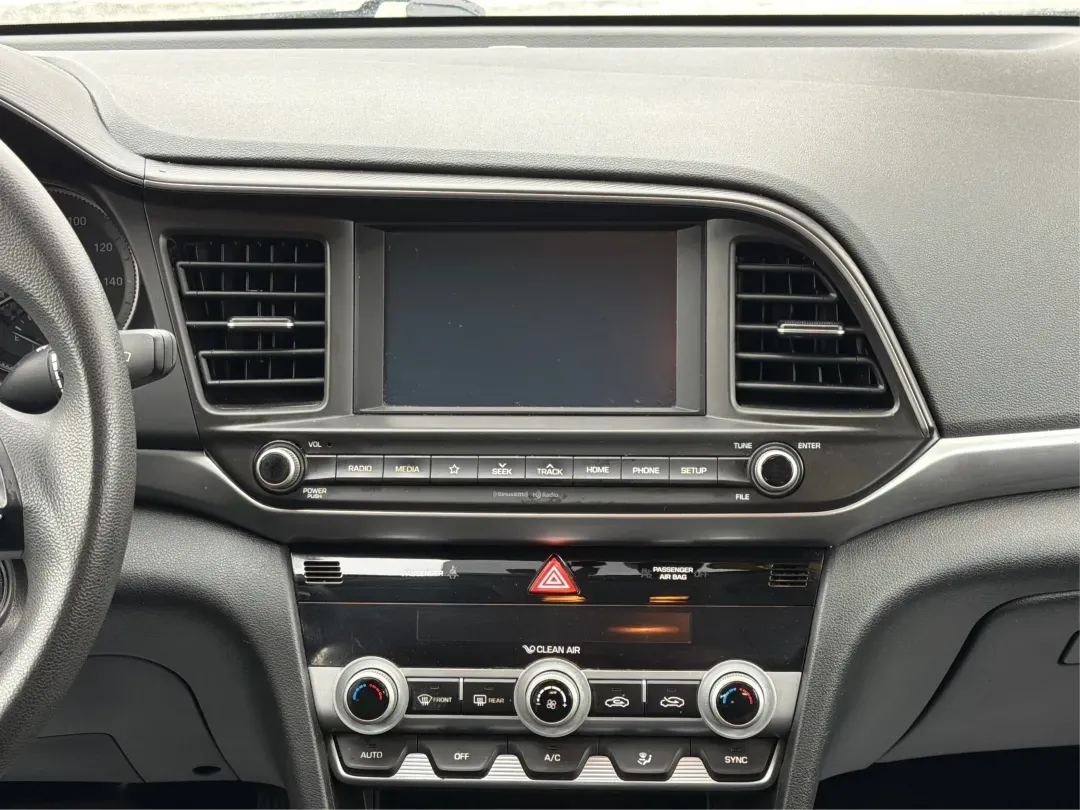 2020 Hyundai Elantra SEL (5NPD84LF8LH) with an Nu 2L I-4 DOHC engine, located at 880 E. National Road, Vandalia, OH, 45377, (937) 908-9800, 39.891918, -84.183594 - Are you ready to elevate your everyday driving experience? Look no further than this stunning 2020 Hyundai Elantra SEL, the perfect sedan for commuters, growing families, or anyone seeking a stylish ride that won't break the bank. Whether you're navigating the bustling streets of Vandalia or embarki - Photo#13