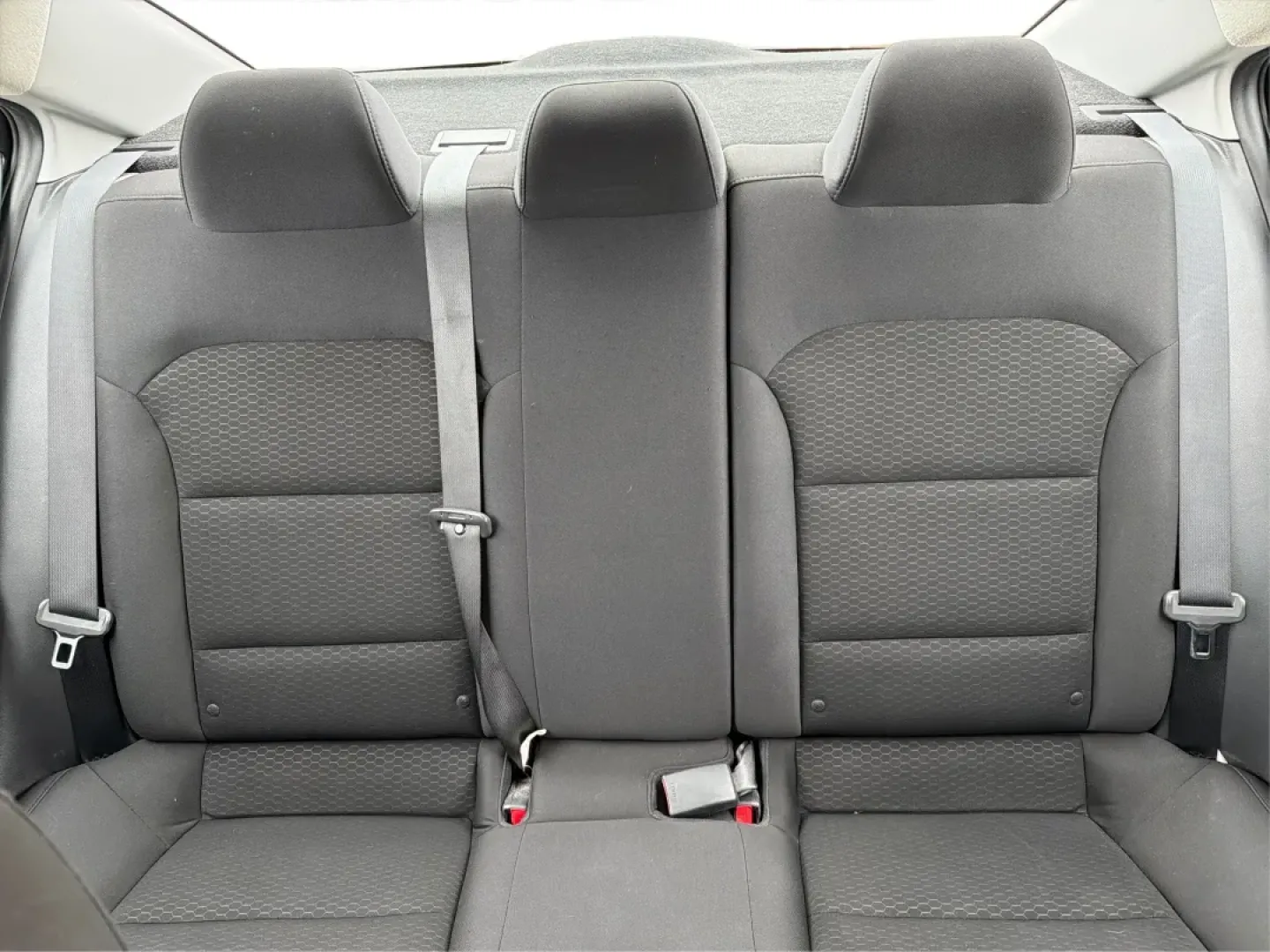 2020 Hyundai Elantra SEL (5NPD84LF8LH) with an Nu 2L I-4 DOHC engine, 6A transmission, located at 880 E. National Road, Vandalia, OH, 45377, (937) 908-9800, 39.891918, -84.183594 - Are you ready to elevate your everyday driving experience? Look no further than this stunning 2020 Hyundai Elantra SEL, the perfect sedan for commuters, growing families, or anyone seeking a stylish ride that won't break the bank. Whether you're navigating the bustling streets of Vandalia or embarki - Photo#14