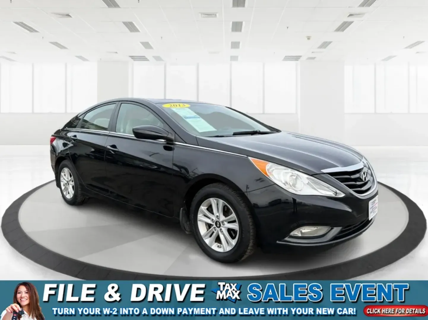 2013 Hyundai Sonata GLS (5NPEB4AC0DH) with an 2.4L I-4 gasoline direct injection engine, located at 1230 East Main St, Xenia, OH, 45385, (937) 908-9800, 39.688026, -83.910172 - **Discover the Perfect Family Sedan: 2013 Hyundai Sonata GLS at Advantage Car and Credit in Xenia, OH!**<br /> <br /> Are you in the market for a reliable and stylish vehicle that accommodates your growing family's needs? Look no further than the sleek 2013 Hyundai Sonata GLS, available now at Advan - Photo#0
