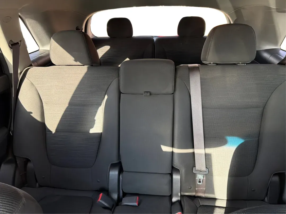 2015 Kia Sorento LX (5XYKT4A61FG) with an 2.4L I-4 gasoline direct injection engine, located at 401 Woodman Dr, Riverside, OH, 45431, (937) 908-9800, 39.760899, -84.123421 - **Experience Adventure with the 2015 Kia Sorento at Advantage Car and Credit - Riverside!**<br /> <br /> Are you ready to elevate your family's weekend getaways or daily commutes? Look no further than this stunning 2015 Kia Sorento LX, available at Advantage Car and Credit in Riverside, OH. This ver - Photo#14