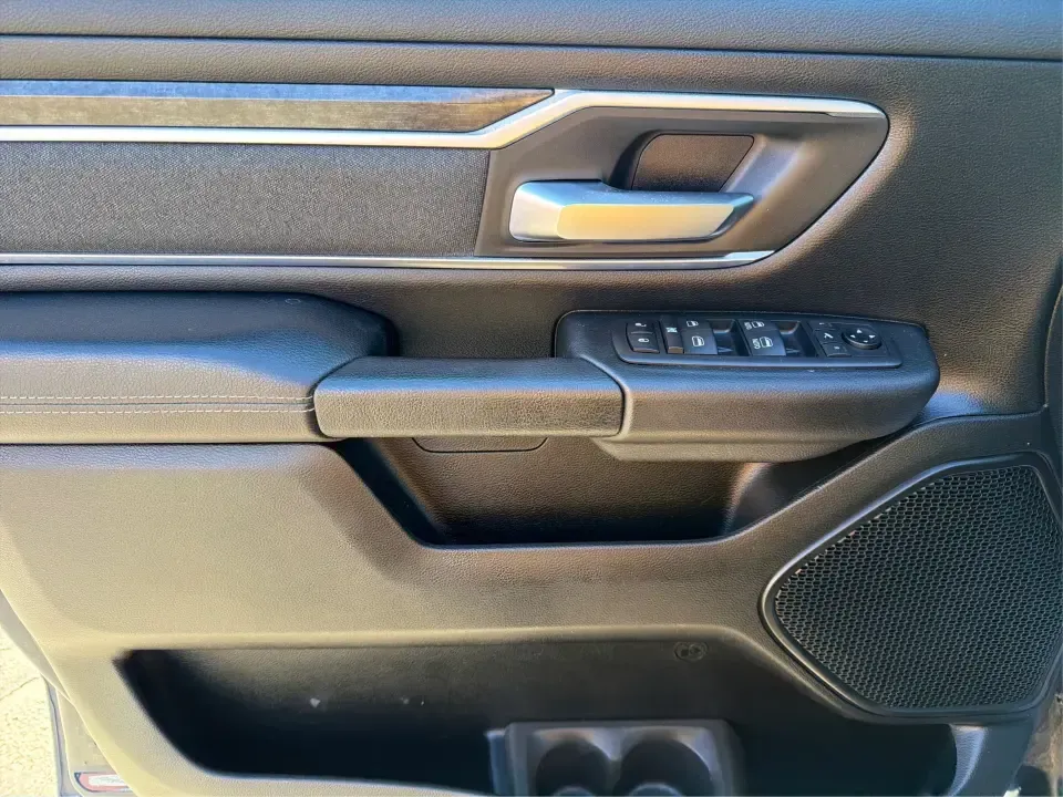 2019 Ram 1500 Big Horn/Lone Star Crew Cab 4x4 5'7 Box (1C6SRFFT2KN) with an 5.7L V8 OHV 16V engine, 8A transmission, located at 401 Woodman Dr, Riverside, OH, 45431, (937) 908-9800, 39.760899, -84.123421 - **Experience the Ultimate Adventure with the 2019 Ram 1500 Big Horn/Lone Star Crew Cab 4x4!**<br /> <br /> If you're searching for a truck that seamlessly blends rugged capability with everyday practicality, look no further than the 2019 Ram 1500 Big Horn/Lone Star Crew Cab 4x4, available now at Adv - Photo#18