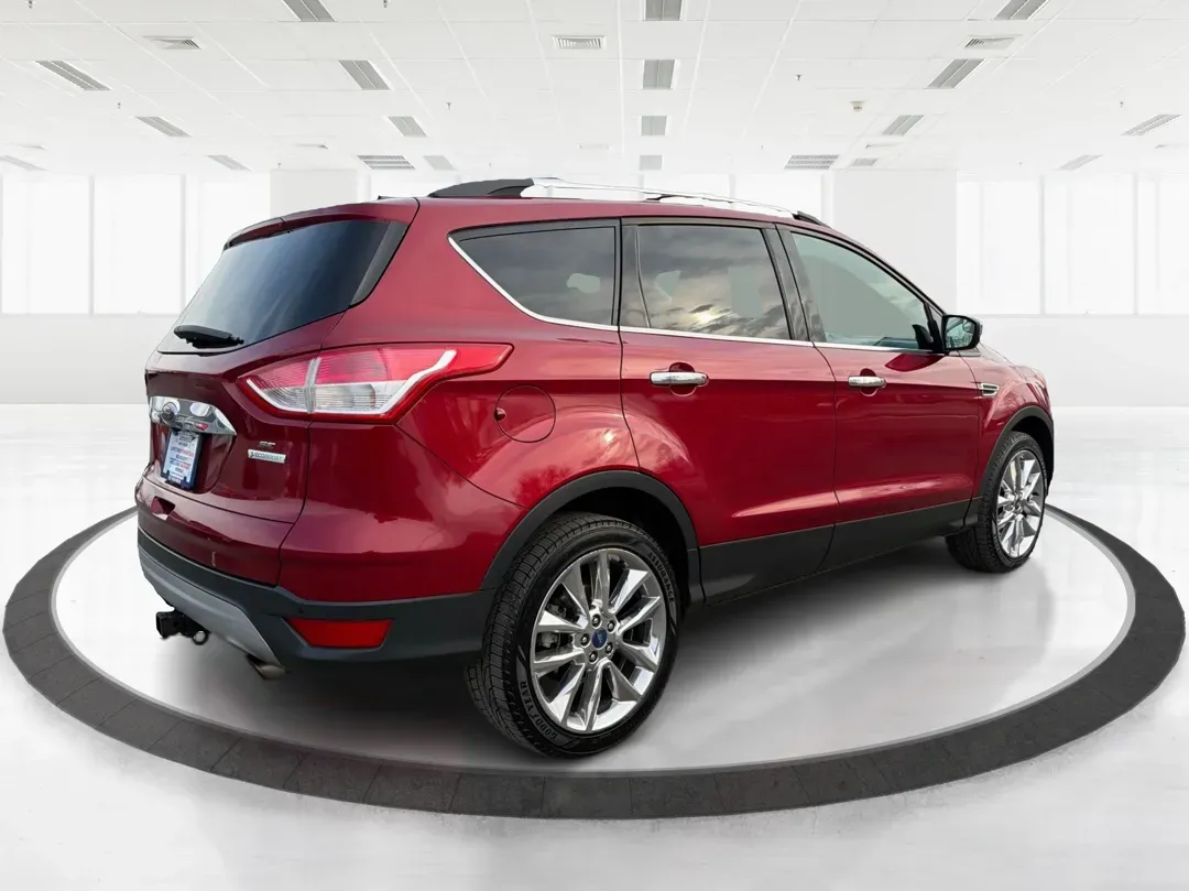 2015 Ford Escape SE (1FMCU0G93FU) with an Other engine, located at 4508 South Dixie Dr, Moraine, OH, 45439, (937) 908-9800, 39.689976, -84.218452 - Are you looking for a vehicle that perfectly balances style, comfort, and functionality for your next family road trip or daily commute? Look no further than this stunning 2015 Ford Escape SE, available now at Advantage Car and Credit in Moraine, OH! This versatile SUV is designed to meet the demand - Photo#2