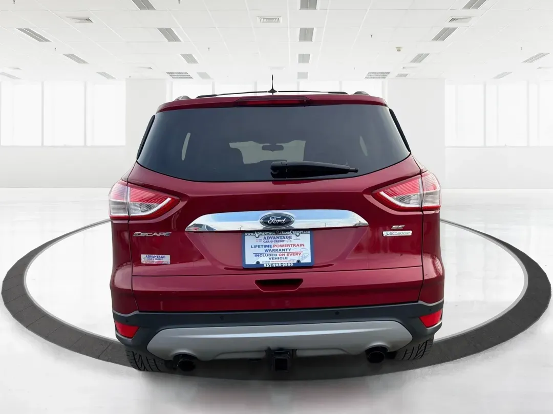 2015 Ford Escape SE (1FMCU0G93FU) with an Other engine, located at 4508 South Dixie Dr, Moraine, OH, 45439, (937) 908-9800, 39.689976, -84.218452 - Are you looking for a vehicle that perfectly balances style, comfort, and functionality for your next family road trip or daily commute? Look no further than this stunning 2015 Ford Escape SE, available now at Advantage Car and Credit in Moraine, OH! This versatile SUV is designed to meet the demand - Photo#3