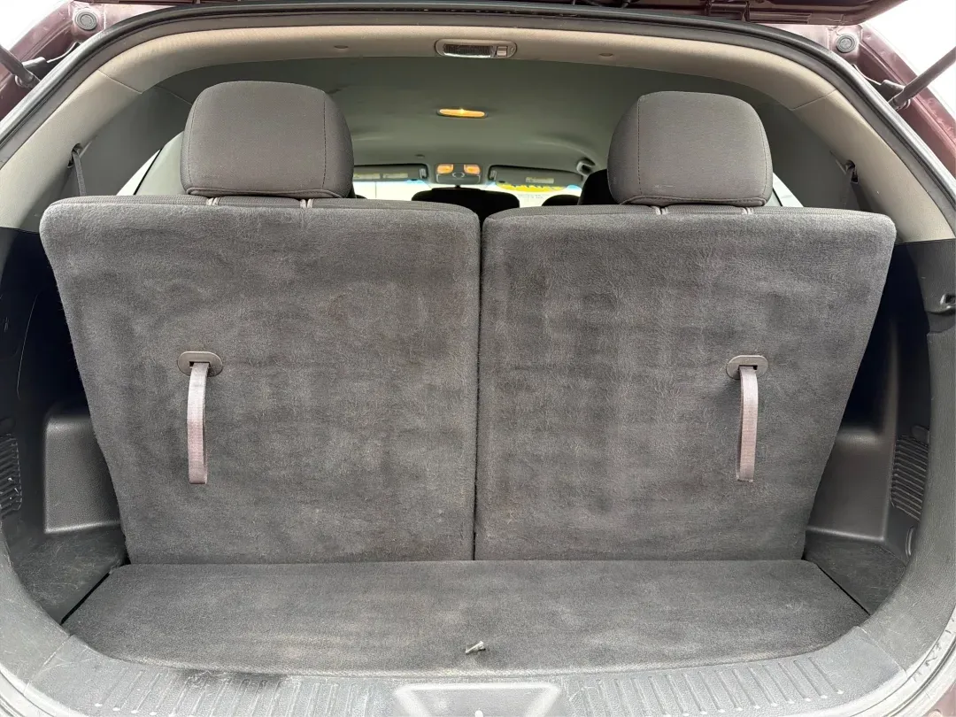 2014 Kia Sorento LX (5XYKTDA63EG) with an 2.4L I-4 gasoline direct injection engine, located at 1184 Kauffman Ave, Fairborn, OH, 45324, (937) 908-9800, 39.807072, -84.030914 - ### Discover Adventure with the 2014 Kia Sorento LX at Advantage Car and Credit<br /> <br /> Are you ready to elevate your family outings, weekend adventures, or daily commutes? The 2014 Kia Sorento LX is the perfect SUV to match your dynamic lifestyle, offering practicality without sacrificing styl - Photo#12