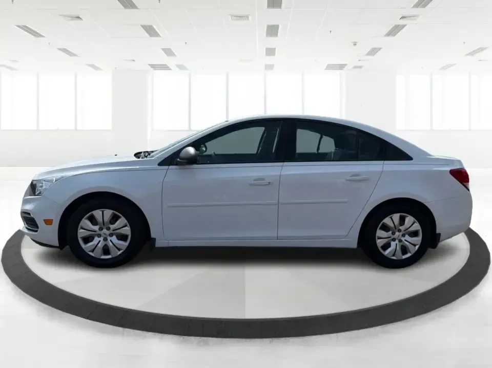2015 Chevrolet Cruze LS Auto (1G1PA5SH8F7) with an 1.8L L4 DOHC 16V FFV engine, 6-Speed Automatic transmission, located at 1099 N County Rd 25A, Troy, OH, 45373, (937) 908-9800, 40.057079, -84.212883 - Need a smart, budget-friendly commuter that can handle the daily drive from Troy to Dayton, school drop-offs, and the occasional weekend run to The Greene or a day at Troy's Strawberry Festival? This 2015 Chevrolet Cruze LS Auto is built for real life-easy to park downtown near the Square, efficient- Photo#5
