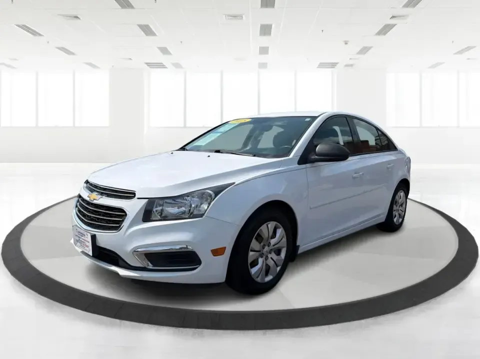 2015 Chevrolet Cruze LS Auto (1G1PA5SH8F7) with an 1.8L L4 DOHC 16V FFV engine, 6-Speed Automatic transmission, located at 1099 N County Rd 25A, Troy, OH, 45373, (937) 908-9800, 40.057079, -84.212883 - Need a smart, budget-friendly commuter that can handle the daily drive from Troy to Dayton, school drop-offs, and the occasional weekend run to The Greene or a day at Troy's Strawberry Festival? This 2015 Chevrolet Cruze LS Auto is built for real life-easy to park downtown near the Square, efficient- Photo#8