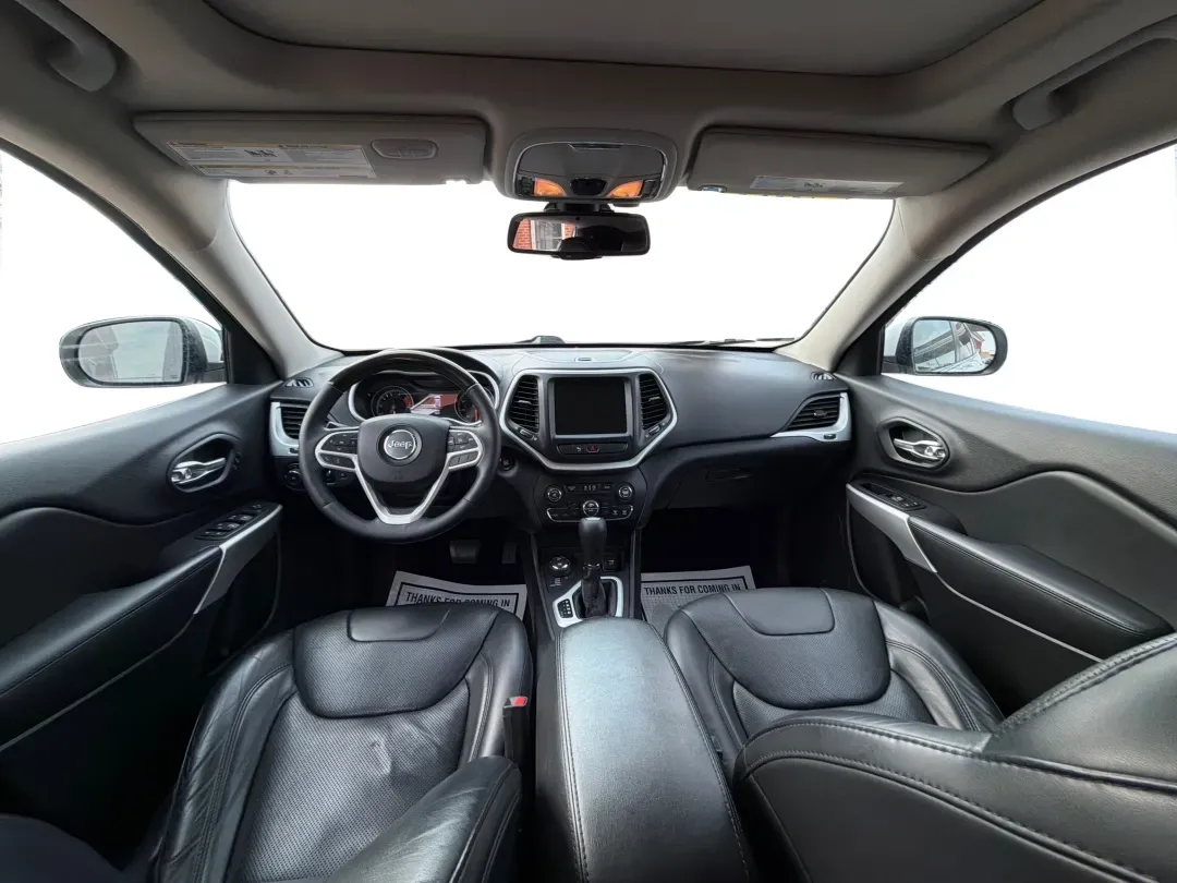 2017 Jeep Cherokee Overland 4x4 (1C4PJMJS9HW) with an Pentastar 3.2L V-6 DOHC engine, located at 8750 N County Rd 25A, Piqua, OH, 45356, (937) 908-9800, 40.164391, -84.232513 - Looking for the perfect vehicle to elevate your family adventures or make daily commutes a breeze? Look no further than this stunning 2017 Jeep Cherokee Overland 4x4, available now at Advantage Car and Credit Piqua. With the versatile blend of a comfortable sport utility design and advanced feature - Photo#21