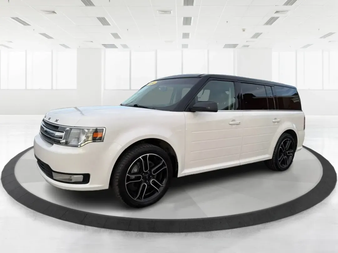 2014 Ford Flex SEL (2FMGK5C83EB) with an 3.5L V-6 DOHC engine, located at 401 Woodman Dr, Riverside, OH, 45431, (937) 908-9800, 39.760899, -84.123421 - **Explore the Open Road with Confidence: 2014 Ford Flex SEL at Advantage Car and Credit**<br /> <br /> Are you searching for the perfect vehicle to accommodate your active lifestyle? Look no further! The 2014 Ford Flex SEL is not just a car; it's a gateway to unforgettable family road trips, weekend - Photo#8