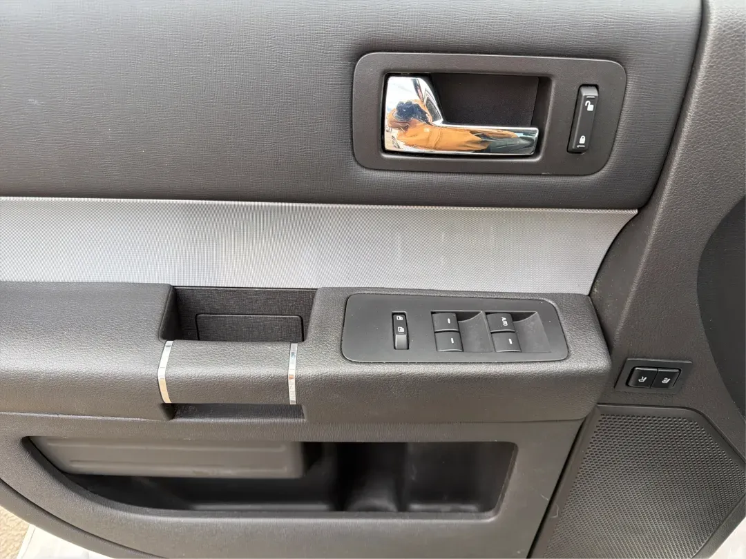 2014 Ford Flex SEL (2FMGK5C83EB) with an 3.5L V-6 DOHC engine, located at 401 Woodman Dr, Riverside, OH, 45431, (937) 908-9800, 39.760899, -84.123421 - **Explore the Open Road with Confidence: 2014 Ford Flex SEL at Advantage Car and Credit**<br /> <br /> Are you searching for the perfect vehicle to accommodate your active lifestyle? Look no further! The 2014 Ford Flex SEL is not just a car; it's a gateway to unforgettable family road trips, weekend - Photo#19