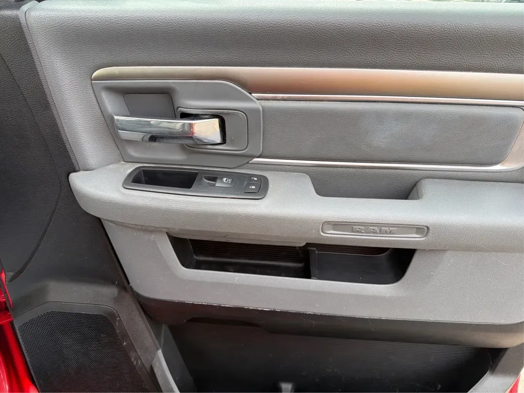 2019 Ram 1500 Big Horn Crew Cab 4x4 5'7 Box (1C6RR7LT5KS) with an HEMI 5.7L V-8 variable valve control engine, located at 1951 S Dayton Lakeview Rd., New Carlisle, OH, 45344, (937) 908-9800, 39.890999, -84.050255 - **Hit the Road with Confidence: Your 2019 Ram 1500 Awaits at Advantage Car and Credit!**<br /> <br /> Are you ready to elevate your adventures, whether you're hauling gear for a weekend getaway or tackling daily commutes? Look no further than the stunning **2019 Ram 1500 Big Horn Crew Cab** availabl - Photo#19