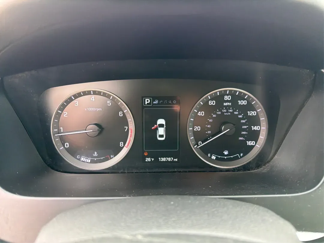 2015 Hyundai Sonata Limited (5NPE34AF8FH) with an 2.4L I-4 gasoline direct injection engine, located at 8750 N County Rd 25A, Piqua, OH, 45356, (937) 908-9800, 40.164391, -84.232513 - Are you in the market for a dependable vehicle that perfectly balances comfort, style, and performance? Look no further than the 2015 Hyundai Sonata Limited, available now at Advantage Car and Credit - Piqua. Whether you're commuting to work, running errands around town, or planning a family road tr - Photo#15