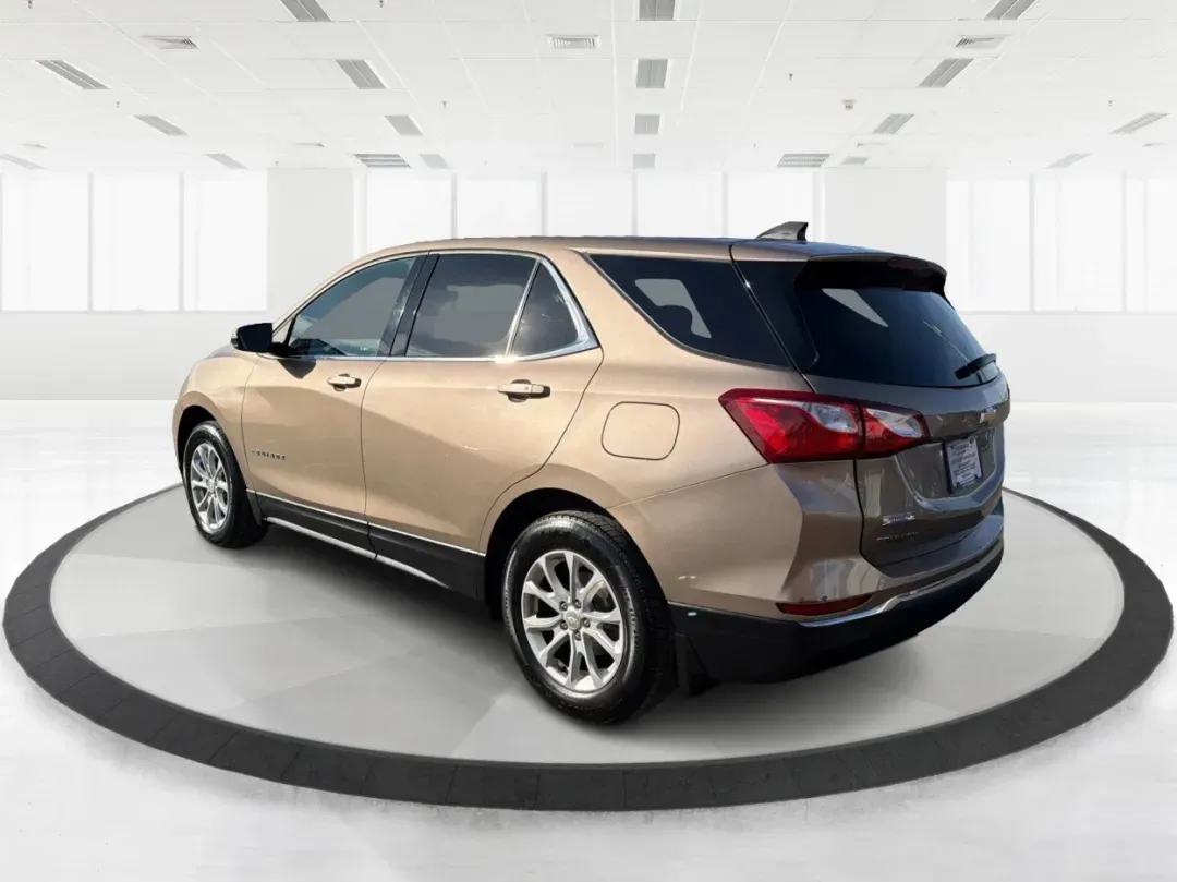 2018 Chevrolet Equinox LT (3GNAXJEV9JL) with an 1.5L I-4 gasoline direct injection engine, located at 4508 South Dixie Dr, Moraine, OH, 45439, (937) 908-9800, 39.689976, -84.218452 - Experience the perfect balance of style, comfort, and functionality with the 2018 Chevrolet Equinox LT, available now at Advantage Car and Credit in Moraine, OH. This SUV is not just a vehicle; it's your companion for weekend getaways, school runs, and daily commutes. With a spacious interior design - Photo#4