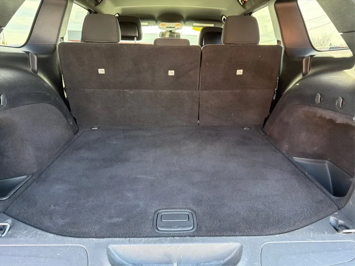 2014 Jeep Grand Cherokee Laredo (1C4RJEAG9EC) with an 3.6L V-6 DOHC engine, located at 1184 Kauffman Ave, Fairborn, OH, 45324, (937) 908-9800, 39.807072, -84.030914 - **Elevate Your Adventures with the 2014 Jeep Grand Cherokee Laredo!**<br /> <br /> Are you ready to take your family on unforgettable road trips or tackle weekend adventures like never before? The 2014 Jeep Grand Cherokee Laredo is designed for those who crave exploration and comfort in equal measur - Photo#12