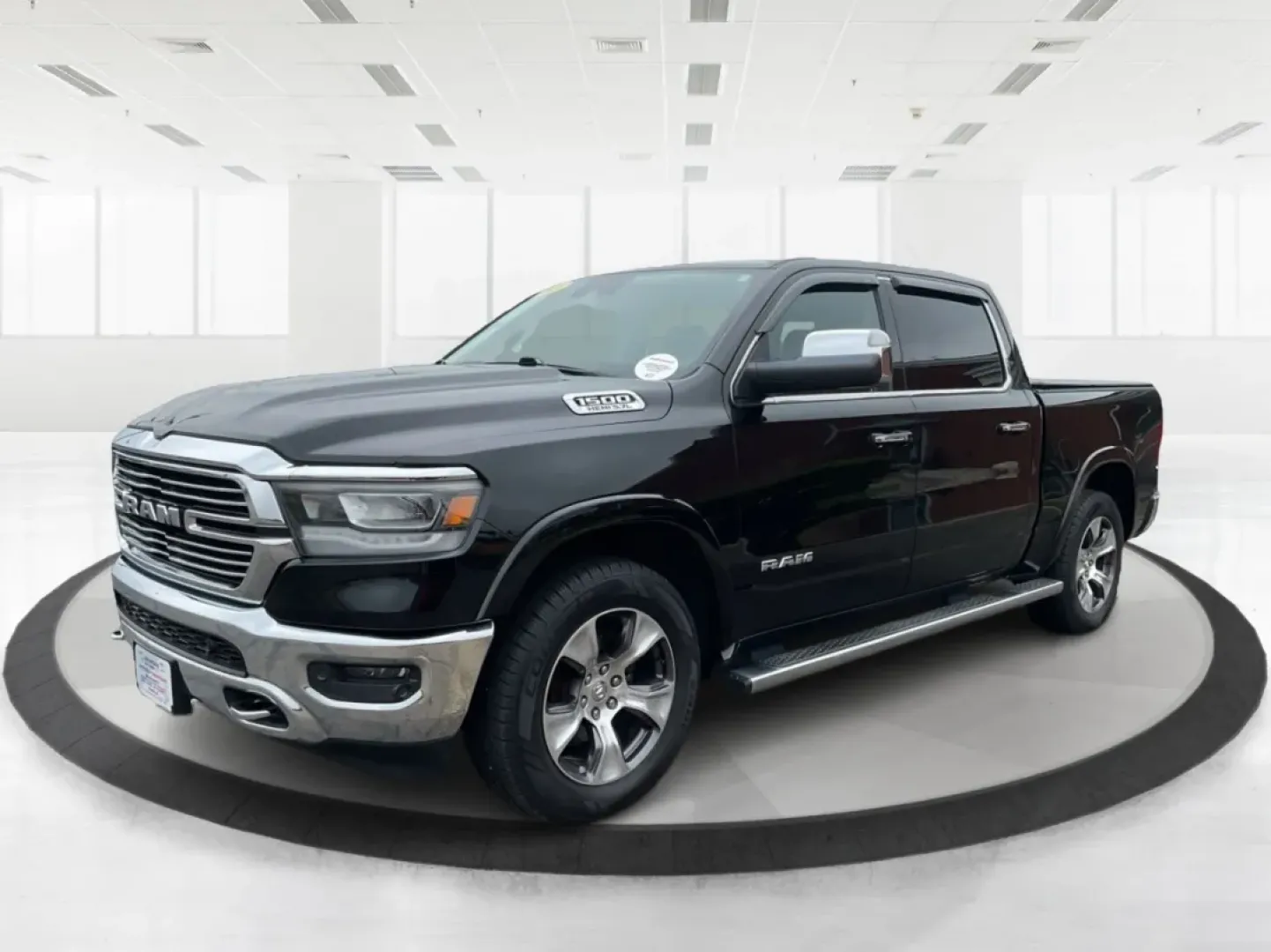 2019 Ram 1500 Laramie Crew Cab SWB 4WD (1C6SRFJT5KN) with an 5.7L V8 OHV 16V engine, 8-Speed Automatic transmission, located at 1951 S Dayton Lakeview Rd., New Carlisle, OH, 45344, (937) 908-9800, 39.890999, -84.050255 - **Unleash Your Adventures with the 2019 Ram 1500 Laramie Crew Cab Perfect for Work and Play!**<br /> <br /> Are you ready to elevate your daily driving experience? Look no further than this stunning 2019 Ram 1500 Laramie Crew Cab, a vehicle designed to enhance your lifestyle whether you're commutin - Photo#8