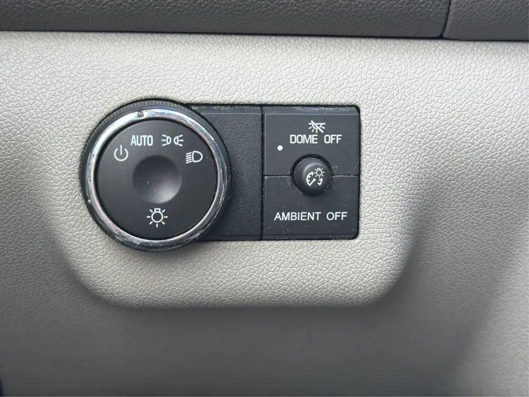 2014 Buick Enclave Leather (5GAKVBKD5EJ) with an 3.6L V-6 gasoline direct injection engine, 6-Speed Automatic Overdrive transmission, located at 880 E. National Road, Vandalia, OH, 45377, (937) 908-9800, 39.891918, -84.183594 - ### Discover Adventure in Style: 2014 Buick Enclave at Advantage Car and Credit<br /> <br /> Are you ready to elevate your family road trips or weekend adventures? The 2014 Buick Enclave, available now at Advantage Car and Credit in Fairborn, OH, is the perfect vehicle for those looking for comfort, - Photo#17