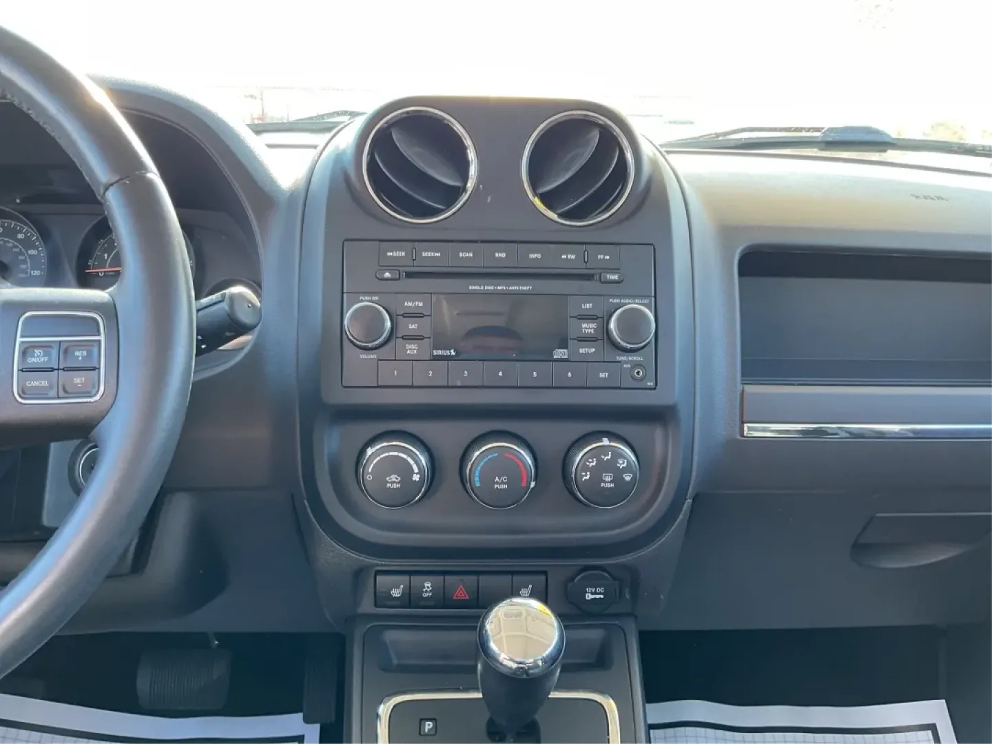 2014 Jeep Patriot (1C4NJRFB3ED) with an 2.4L I-4 DOHC engine, located at 4508 South Dixie Dr, Moraine, OH, 45439, (937) 908-9800, 39.689976, -84.218452 - **Adventure Awaits with This 2014 Jeep Patriot Latitude Perfect for Your Next Journey!**<br /> <br /> Are you ready to embrace the thrill of the open road? Whether you're planning a weekend getaway or just need a reliable companion for your daily commute, this 2014 Jeep Patriot Latitude is designed - Photo#13