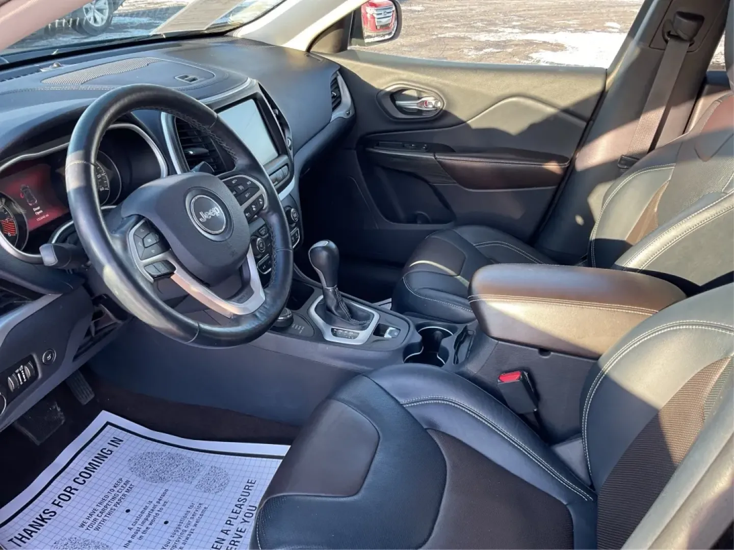 2014 Jeep Cherokee (1C4PJMDS5EW) with an Other engine, located at 1230 East Main St, Xenia, OH, 45385, (937) 908-9800, 39.688026, -83.910172 - Discover the perfect blend of versatility and style with the 2014 Jeep Cherokee Limited, now available at Advantage Car and Credit in Troy, OH! Whether you're navigating the daily grind or embarking on weekend adventures, this crossover SUV is designed to enhance your lifestyle, making it an ideal c - Photo#9