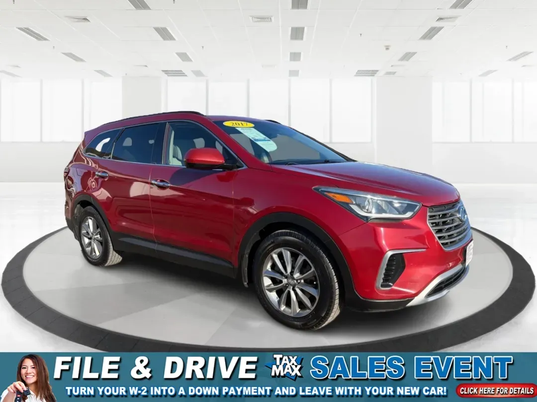 2017 Hyundai Santa Fe SE (KM8SMDHF0HU) with an 3.3L V-6 gasoline direct injection engine, located at 1230 East Main St, Xenia, OH, 45385, (937) 908-9800, 39.688026, -83.910172 - **Adventure Awaits with This 2017 Hyundai Santa Fe SE - Your Ideal Family SUV!**<br /> <br /> Are you on the lookout for a versatile, spacious SUV that can easily accommodate your family's needs? Look no further than this stunning 2017 Hyundai Santa Fe SE, available now at Advantage Car and Credit i - Photo#0