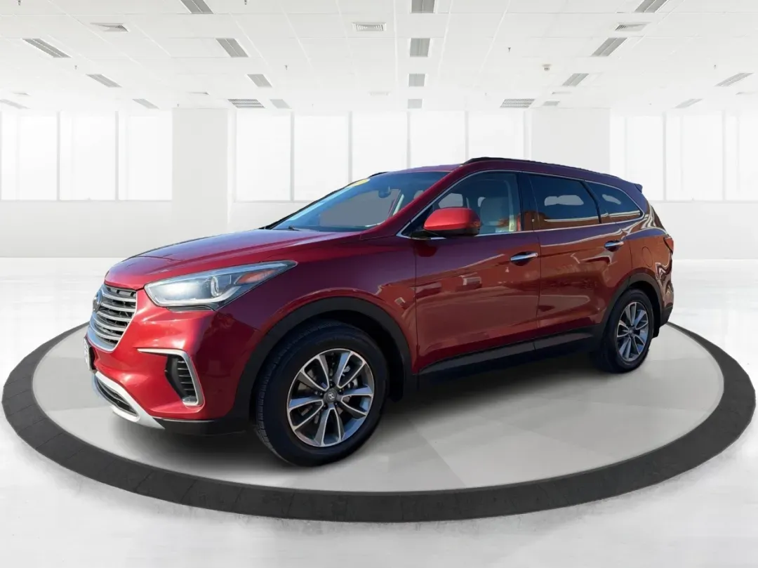 2017 Hyundai Santa Fe SE (KM8SMDHF0HU) with an 3.3L V-6 gasoline direct injection engine, located at 1230 East Main St, Xenia, OH, 45385, (937) 908-9800, 39.688026, -83.910172 - **Adventure Awaits with This 2017 Hyundai Santa Fe SE - Your Ideal Family SUV!**<br /> <br /> Are you on the lookout for a versatile, spacious SUV that can easily accommodate your family's needs? Look no further than this stunning 2017 Hyundai Santa Fe SE, available now at Advantage Car and Credit i - Photo#8