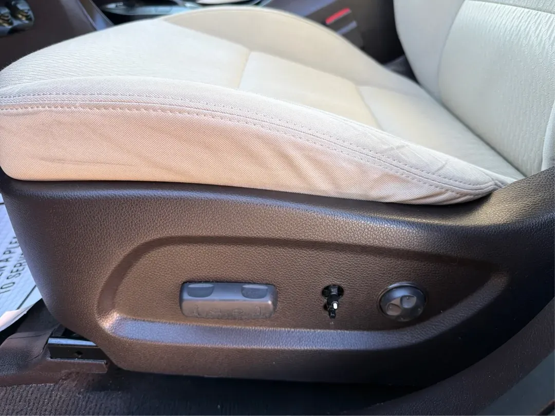 2017 Hyundai Santa Fe SE (KM8SMDHF0HU) with an 3.3L V-6 gasoline direct injection engine, located at 1230 East Main St, Xenia, OH, 45385, (937) 908-9800, 39.688026, -83.910172 - **Adventure Awaits with This 2017 Hyundai Santa Fe SE - Your Ideal Family SUV!**<br /> <br /> Are you on the lookout for a versatile, spacious SUV that can easily accommodate your family's needs? Look no further than this stunning 2017 Hyundai Santa Fe SE, available now at Advantage Car and Credit i - Photo#17