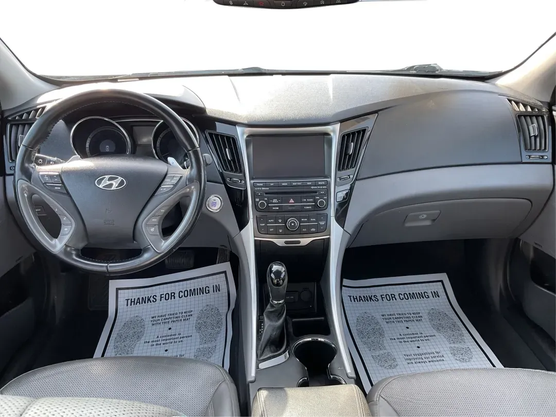 2014 Hyundai Sonata Limited 2.0T (5NPEC4AB3EH) with an 2L I-4 gasoline direct injection engine, located at 1951 S Dayton Lakeview Rd., New Carlisle, OH, 45344, (937) 908-9800, 39.890999, -84.050255 - Are you in search of the perfect blend of style, performance, and reliability for your daily commutes or family outings? Look no further! At Advantage Car and Credit in New Carlisle, OH, we proudly present this stunning 2014 Hyundai Sonata Limited 2.0T, a sedan designed for those who appreciate both - Photo#18