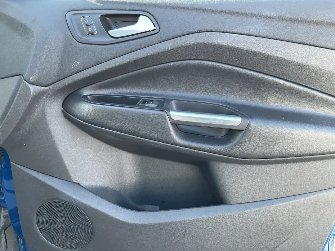 2017 Ford Escape Titanium (1FMCU0J90HU) with an Other engine, located at 4508 South Dixie Dr, Moraine, OH, 45439, (937) 908-9800, 39.689976, -84.218452 - **Adventure Awaits with the 2017 Ford Escape Titanium Perfect for Family Road Trips!**<br /> <br /> Are you ready to elevate your family adventures or daily commutes? Look no further than the 2017 Ford Escape Titanium, a sport utility vehicle designed for those who crave comfort, style, and functio - Photo#20