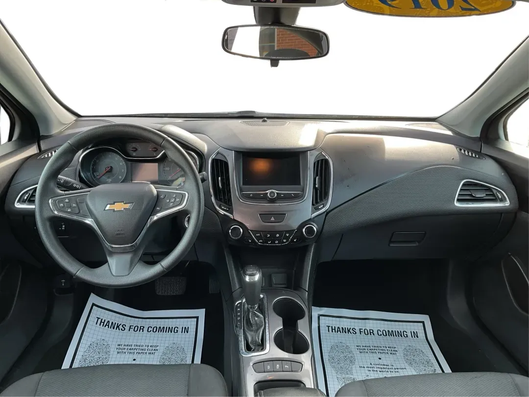 2019 Chevrolet Cruze LT (3G1BE6SM6KS) with an 1.4L I-4 gasoline direct injection engine, located at 1184 Kauffman Ave, Fairborn, OH, 45324, (937) 908-9800, 39.807072, -84.030914 - ### Explore Life in Style with the 2019 Chevrolet Cruze LT Hatchback Perfect for Every Journey!<br /> <br /> Are you ready to elevate your daily commute or weekend adventures? The 2019 Chevrolet Cruze LT Hatchback offers a blend of efficiency, comfort, and style that suits a variety of lifestyles. - Photo#18