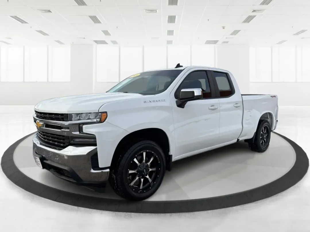 2020 Chevrolet Silverado 1500 4WD Double Cab Standard Bed LT (1GCRYDED6LZ) with an Other engine, located at 8750 N County Rd 25A, Piqua, OH, 45356, (937) 908-9800, 40.164391, -84.232513 - Are you ready to tackle your next big adventure without breaking the bank? The 2020 Chevrolet Silverado 1500 at Advantage Car and Credit in Piqua, OH, is your ideal companion for weekend getaways, family outings, or simply conquering your daily commute. With its rugged capabilities and comfortable r - Photo#8
